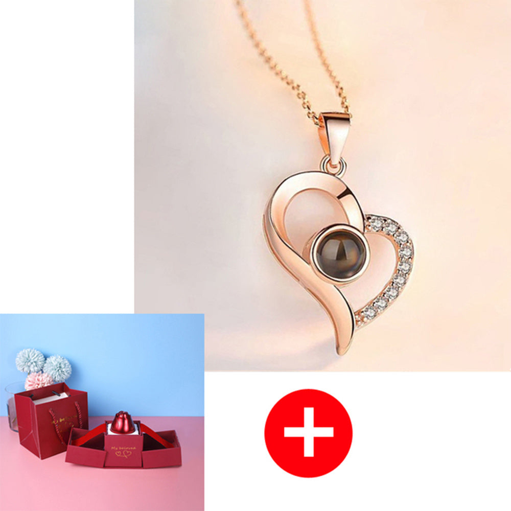 Cadeaux de Saint-Valentin Tendance : Boîte à Bijoux en Métal avec Rose et Collier