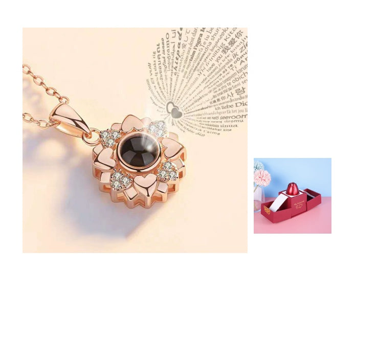 Cadeaux de Saint-Valentin Tendance : Boîte à Bijoux en Métal avec Rose et Collier